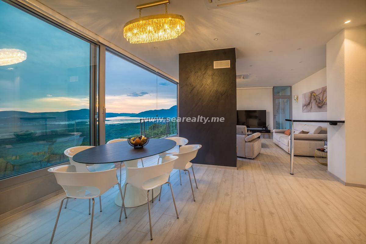 Kuća u Tivtu, 280m² 48