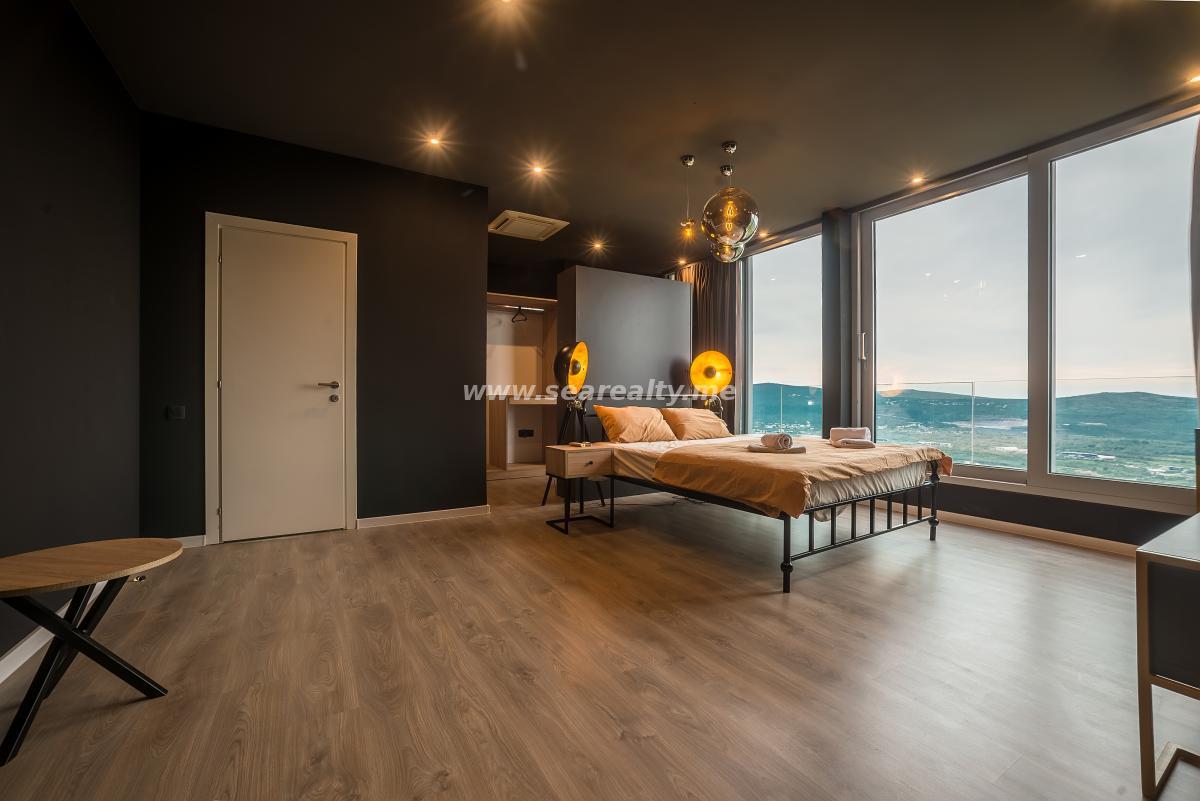 Kuća u Tivtu, 280m² 62