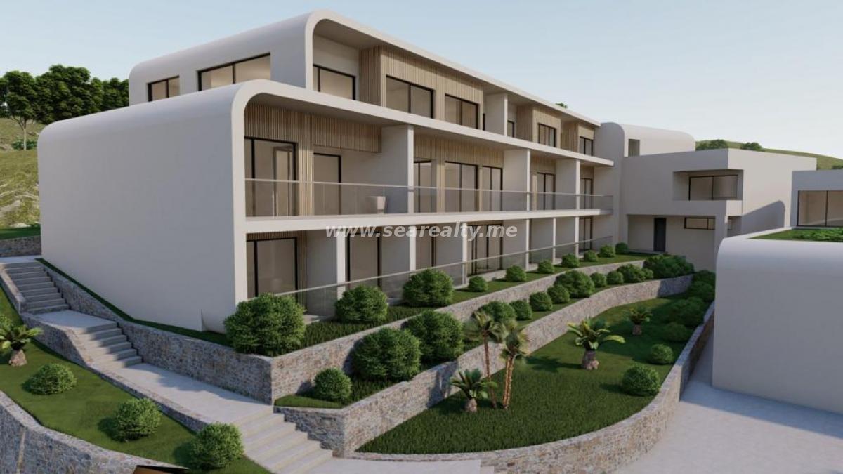 Nekretnina u Tivtu, 2600m² 2
