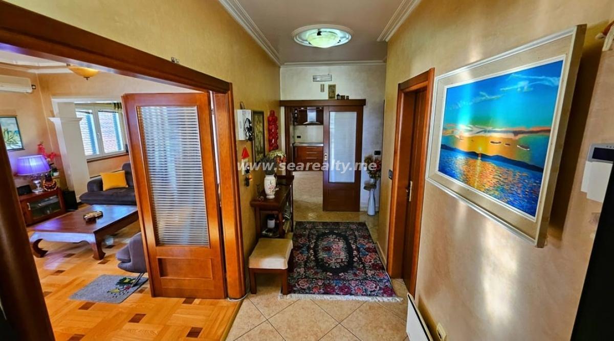 House for sale 9