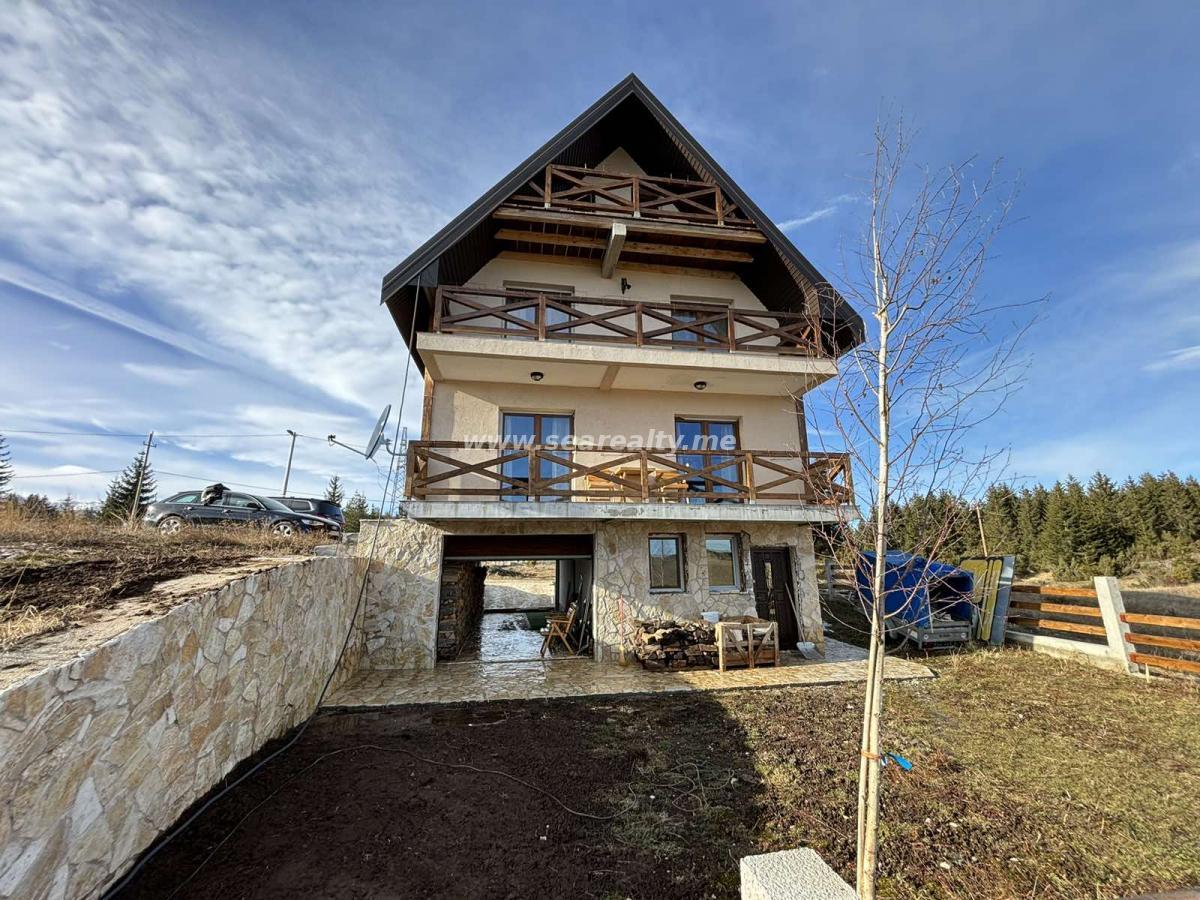 Kuća u Žabljak, 320m²