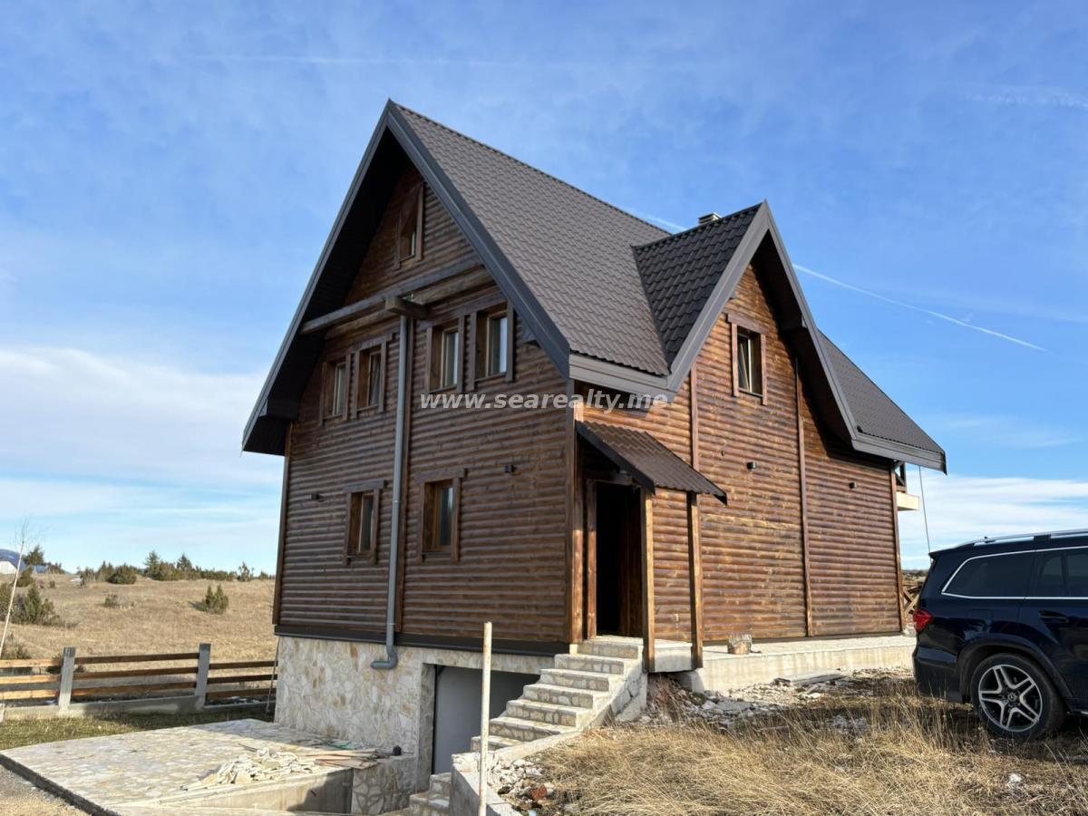 Kuća u Žabljak, 320m² 2