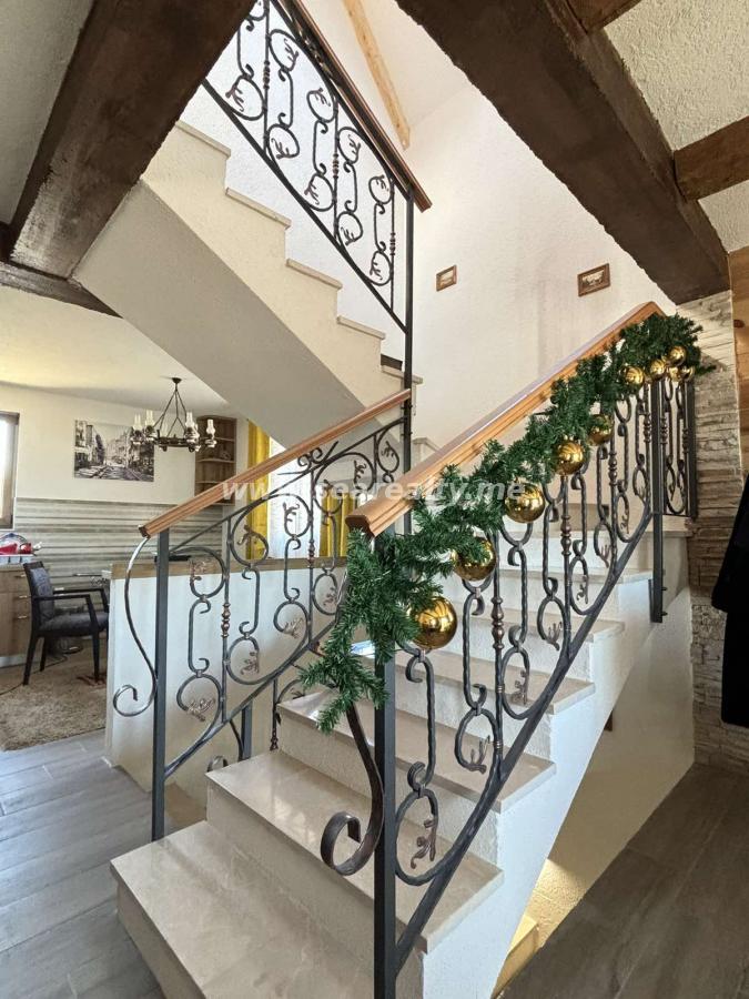 Kuća u Žabljak, 320m² 8