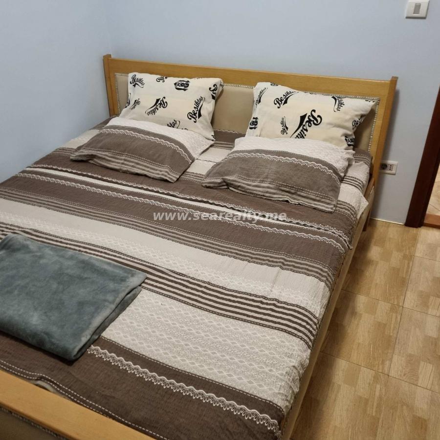 Stan u Tivtu, 103m² 14