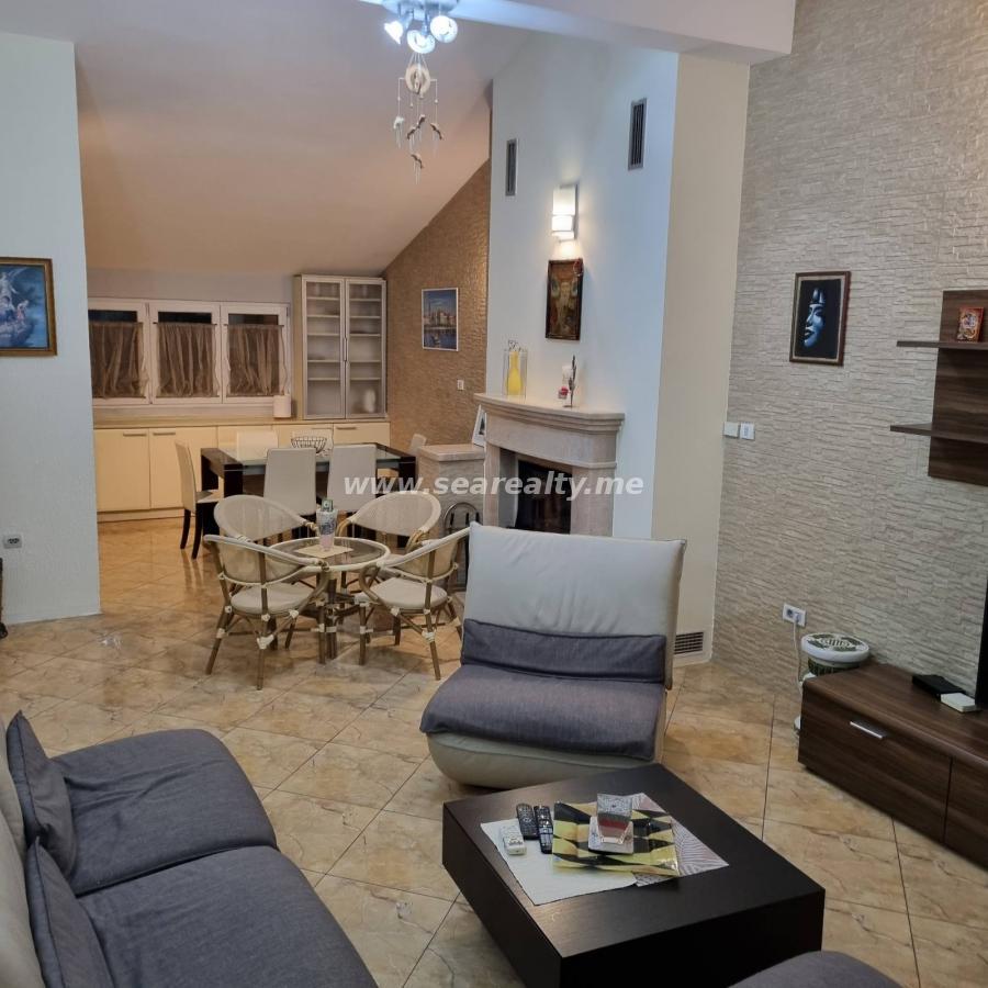 Stan u Tivtu, 103m² 20