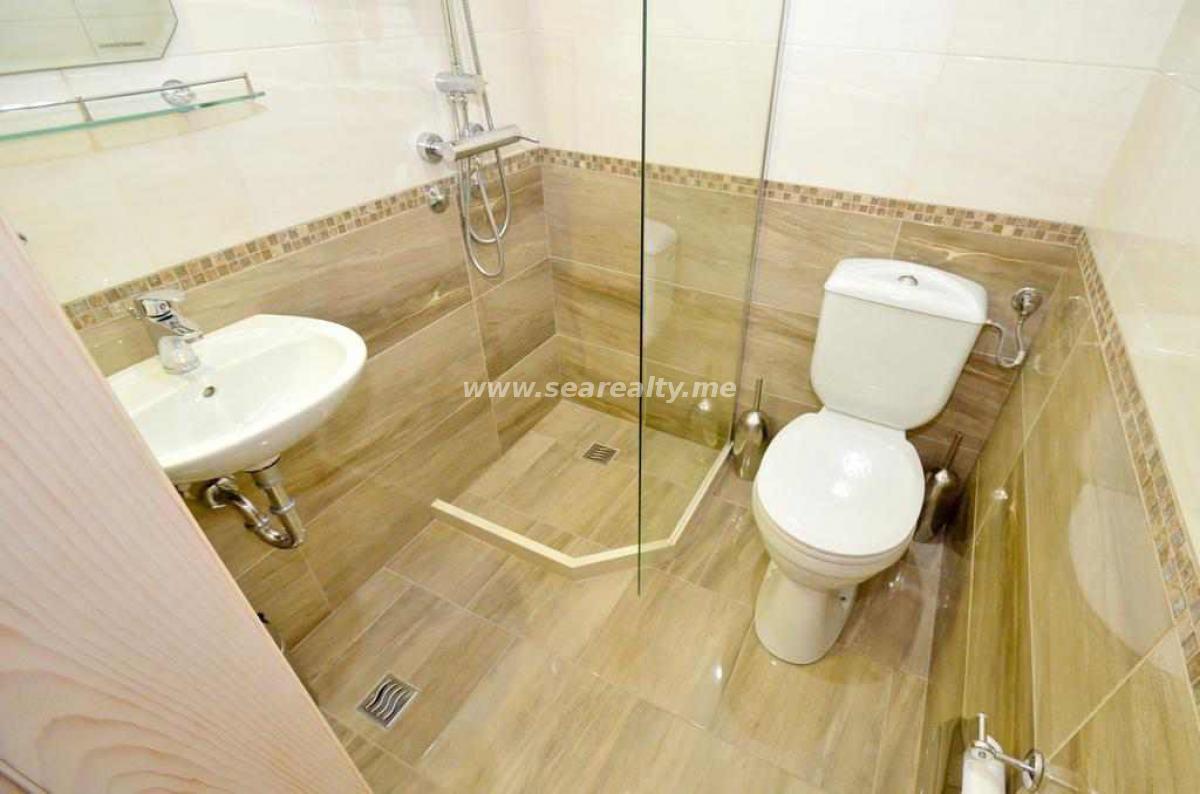 Kuća u Tivtu, 105m² 25