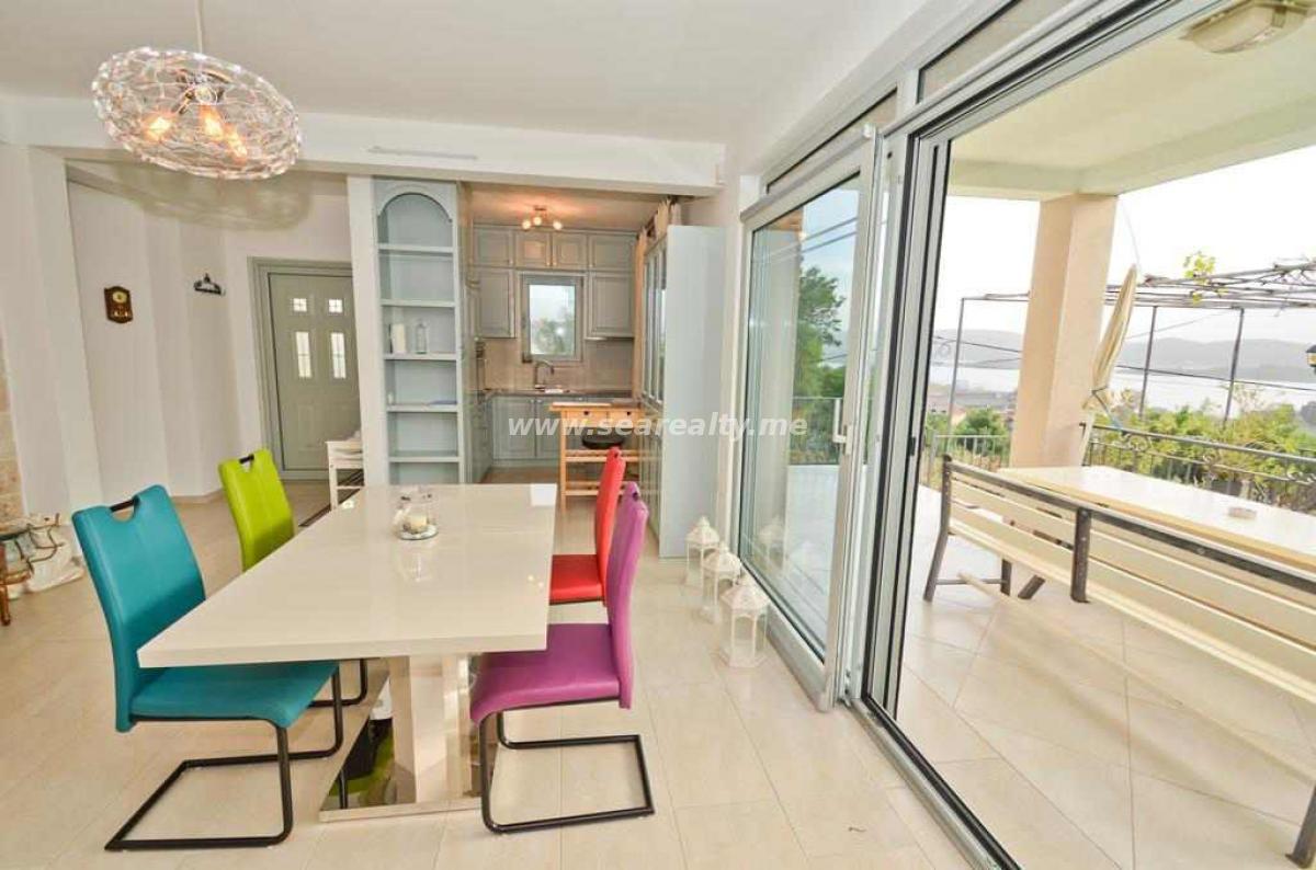Kuća u Tivtu, 105m² 33