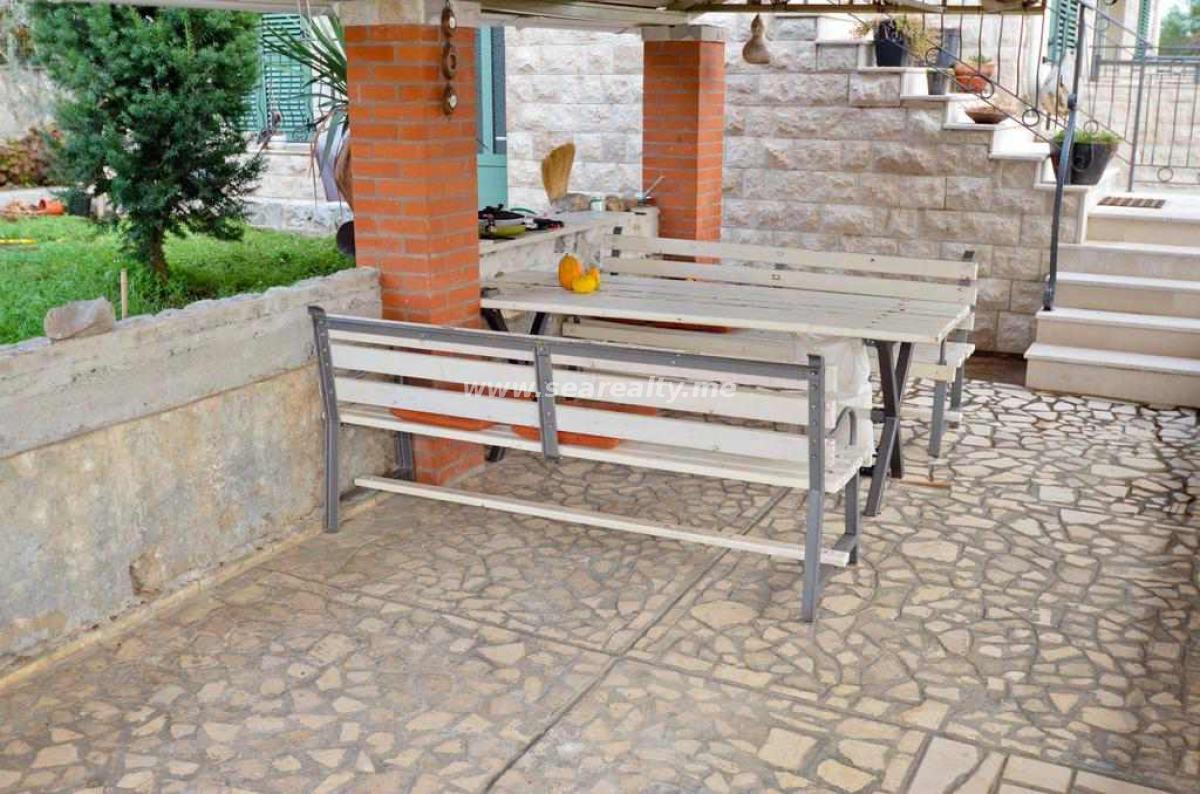 Kuća u Tivtu, 105m² 39