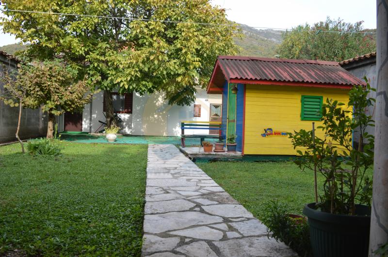 Kuća u Herceg Novom, 300m² 12