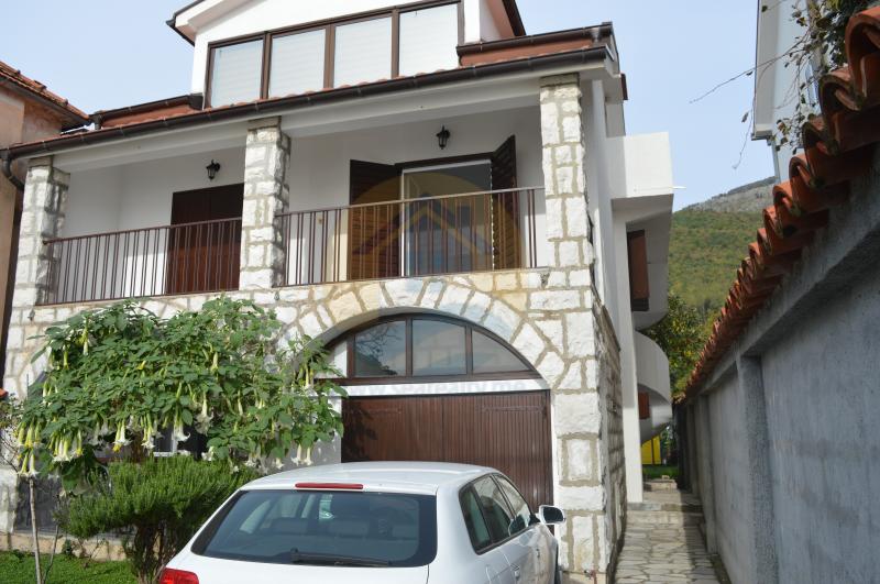 Kuća u Herceg Novom, 300m² 13