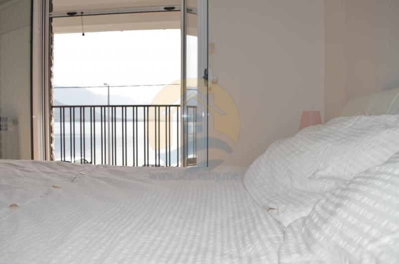 Kuća u Herceg Novom, 300m² 8