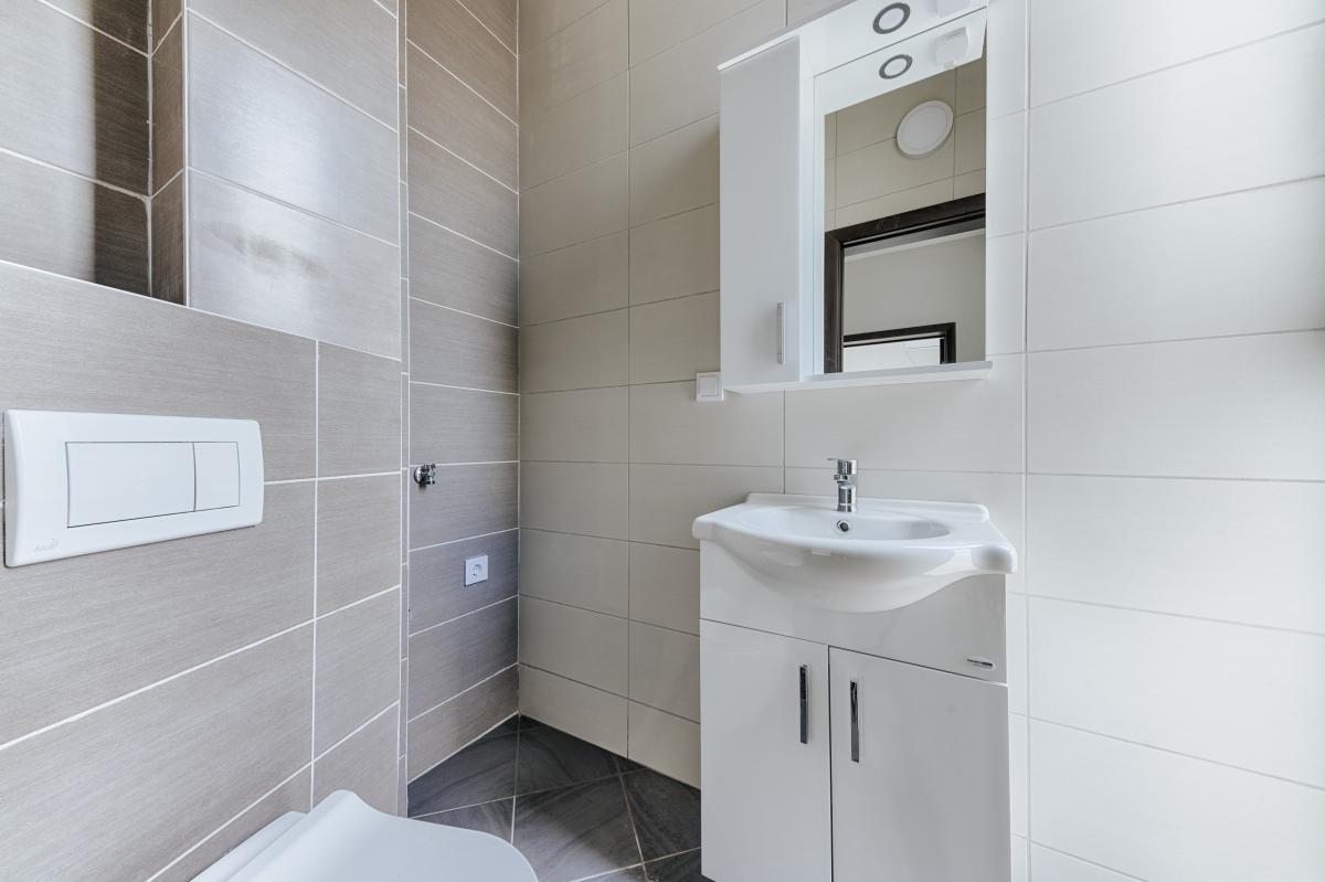 Kuća u Baru, 250m² 14
