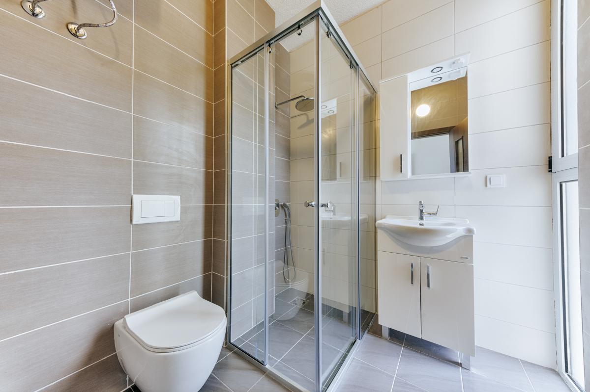 Kuća u Baru, 250m² 16