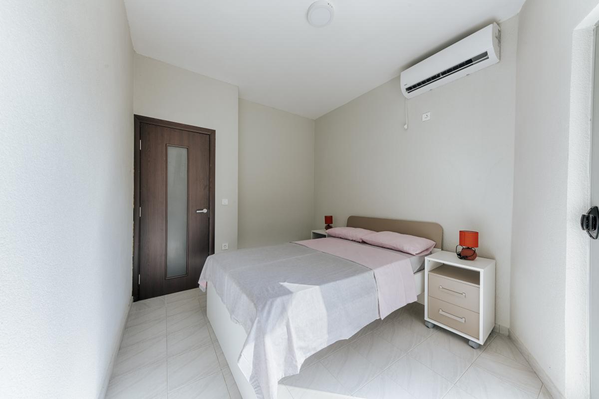 Kuća u Baru, 250m² 6