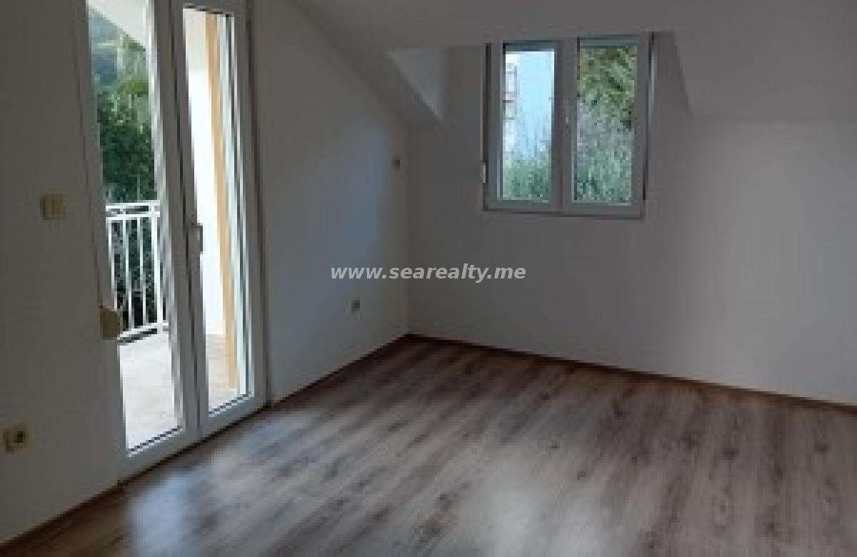 Apartment for Sale, Bijela 2
