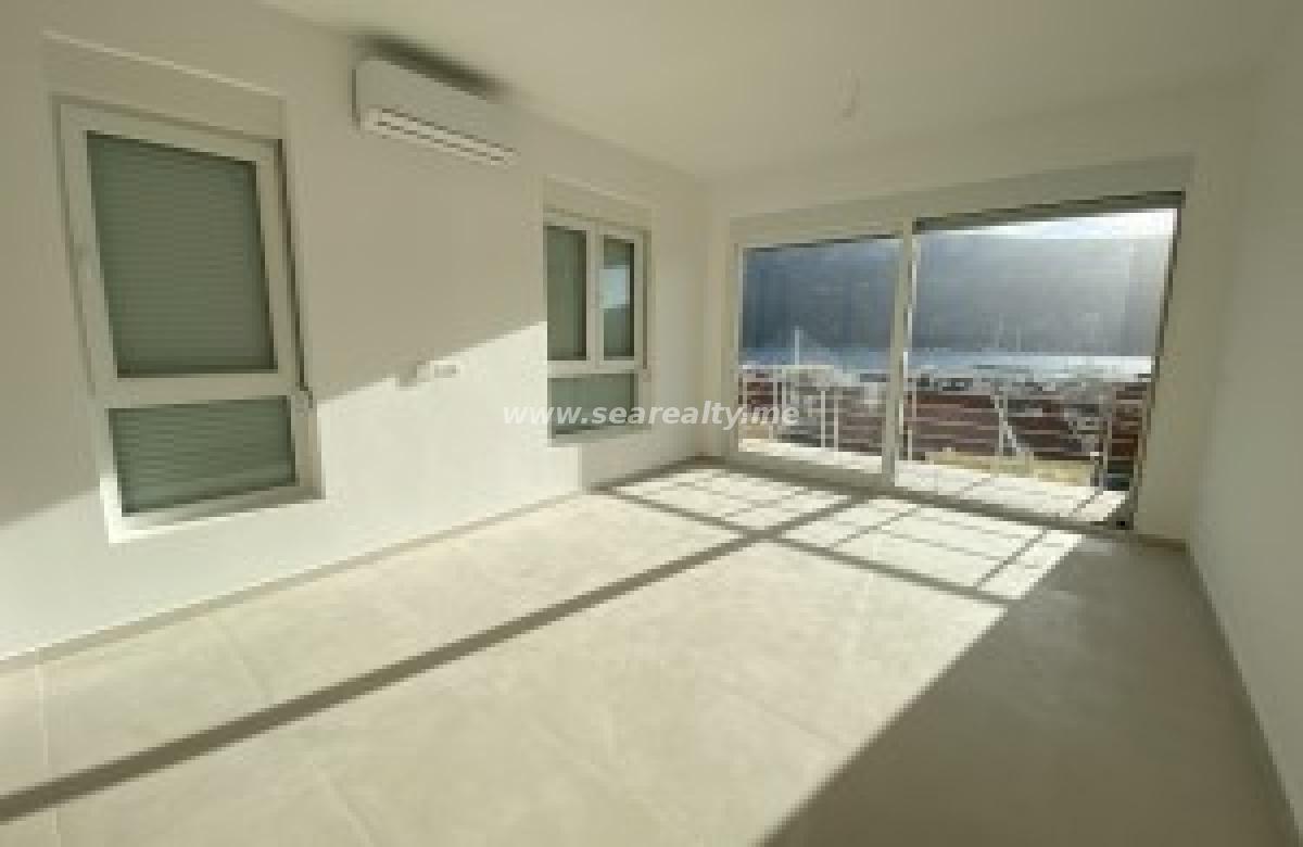 Stan u Herceg Novom, 69m² 2