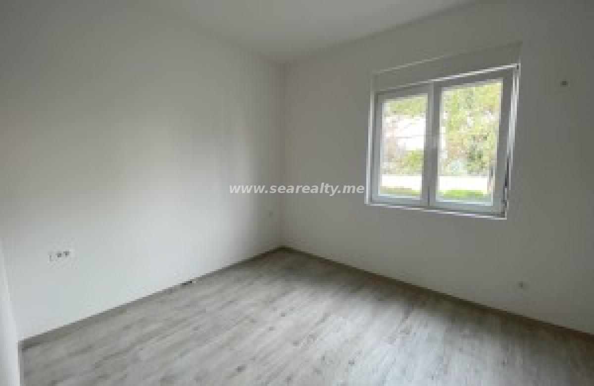 Stan u Herceg Novom, 69m² 5