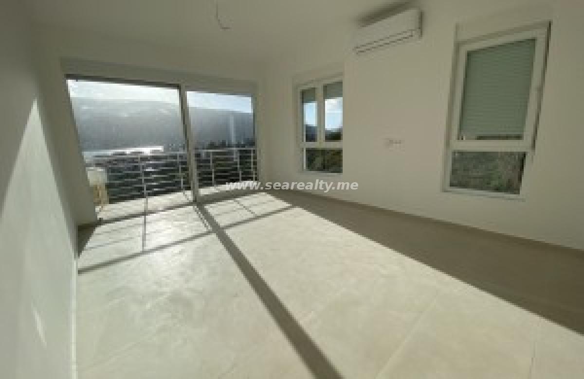 Stan u Herceg Novom, 69m² 7
