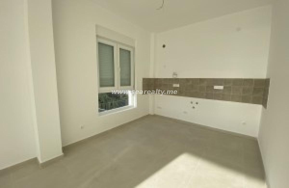 Stan u Herceg Novom, 69m² 8