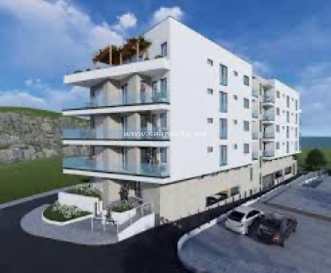 Nekretnina u Budvi, 4600m²