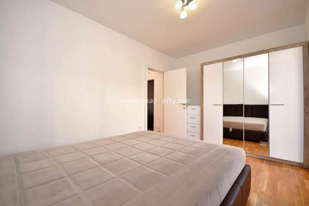 Dvoiposoban stan u Herceg Novom, 53m² 11