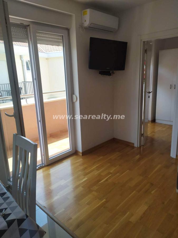 Dvoiposoban stan u Herceg Novom, 53m² 17
