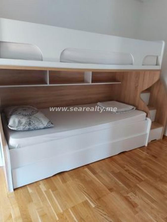 Dvoiposoban stan u Herceg Novom, 55m² 11