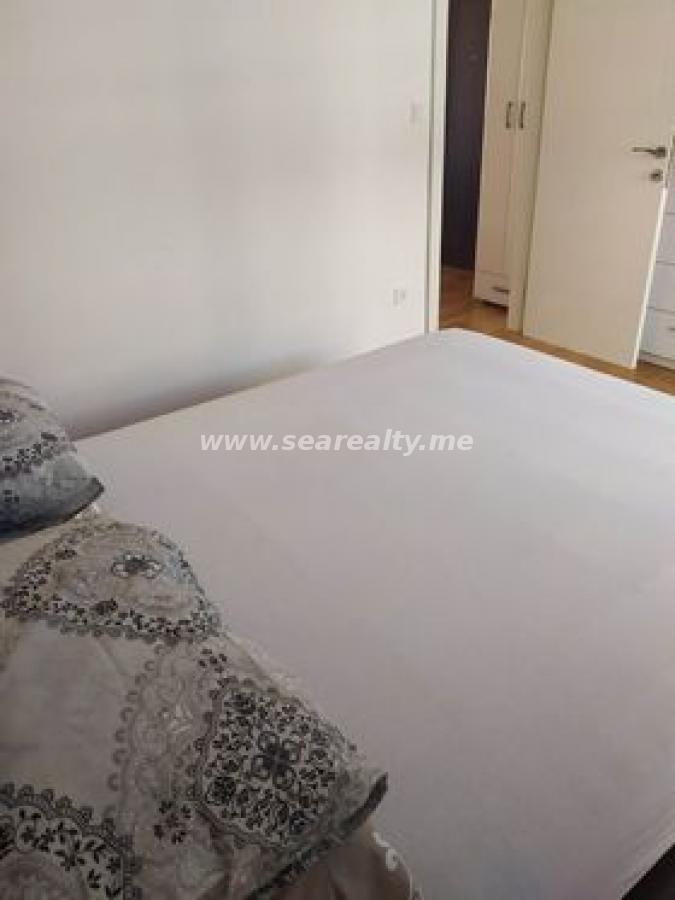 Dvoiposoban stan u Herceg Novom, 55m² 16