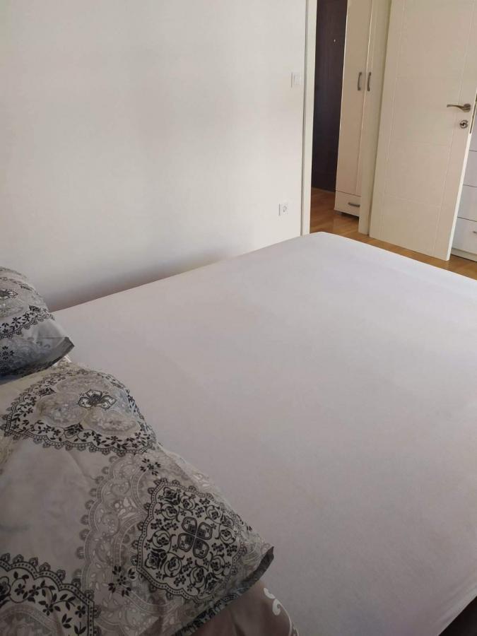 Dvoiposoban stan u Herceg Novom, 55m² 21