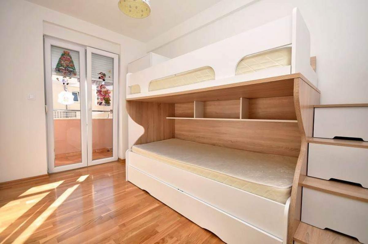 Dvoiposoban stan u Herceg Novom, 55m² 23