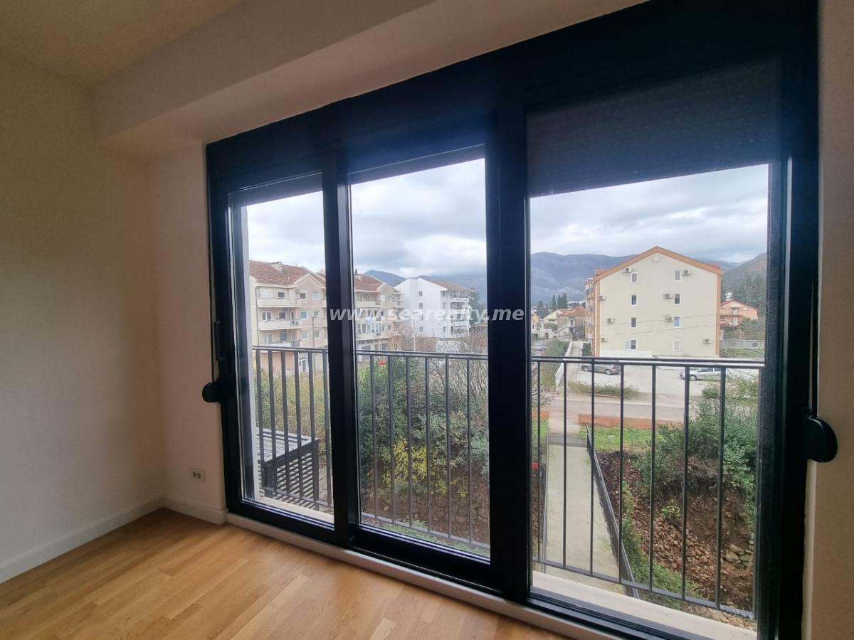 Modern One-Bedroom Apartment with Parking Space 7