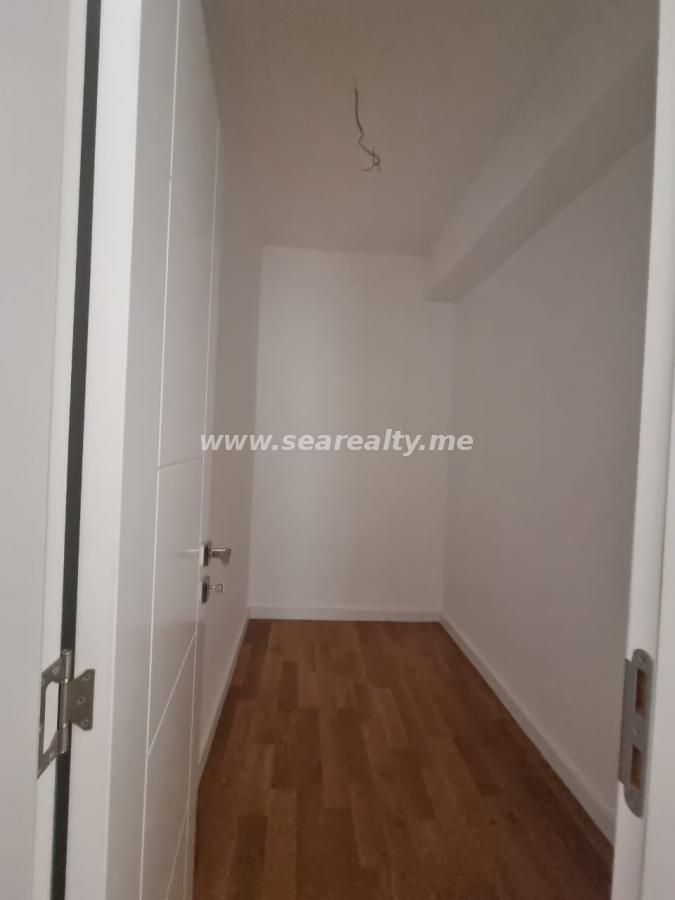 Exclusive One-Bedroom Apartment for Sale - Tivat 8