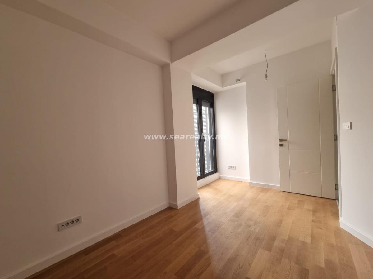 Exclusive One-Bedroom Apartment for Sale - Tivat 9