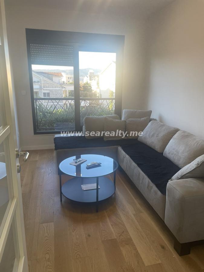 Dvoiposoban stan u Kotoru, 67m²