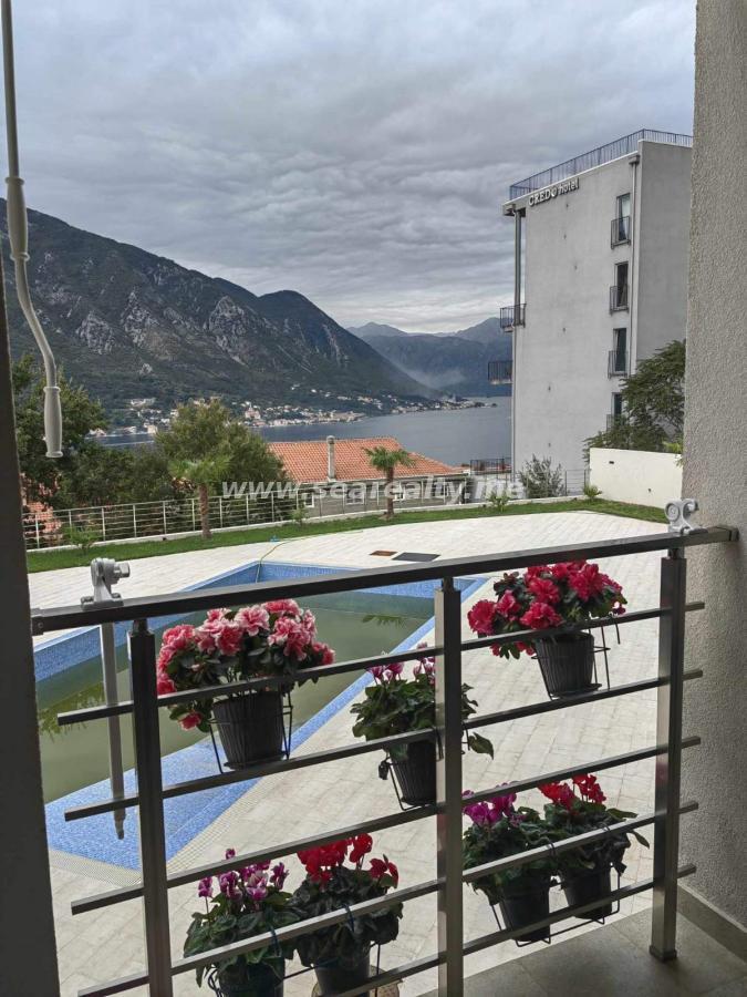 Sale - Modern One-Bedroom Apartment with Sea View 18