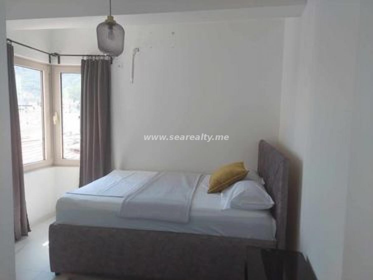 Dvoiposoban stan u Budvi, 64m² 11