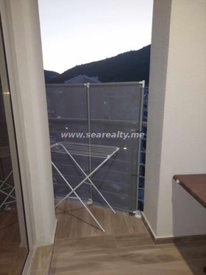 Dvoiposoban stan u Budvi, 64m² 22