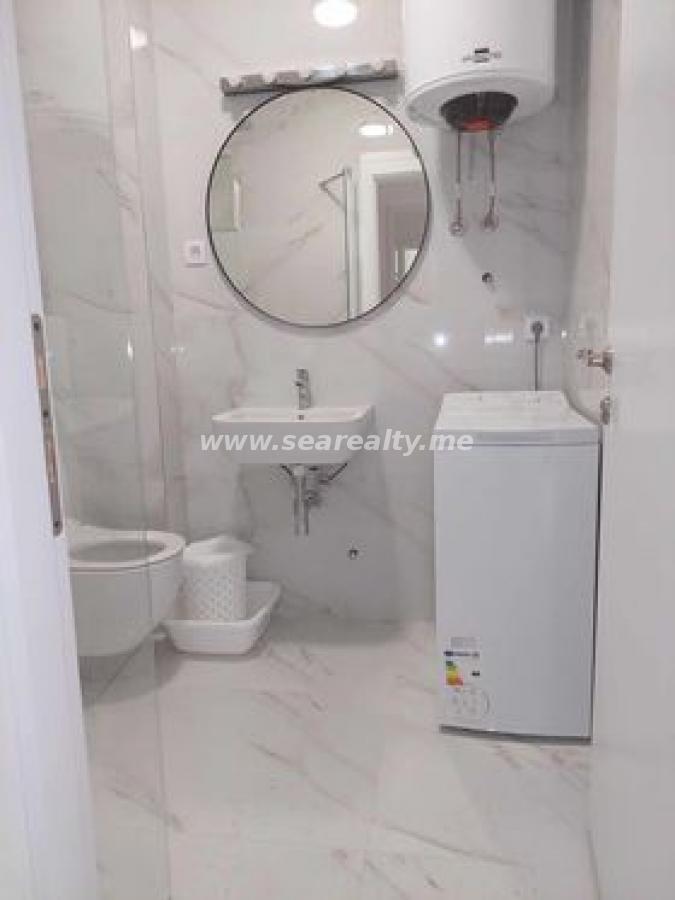 Dvoiposoban stan u Budvi, 64m² 24