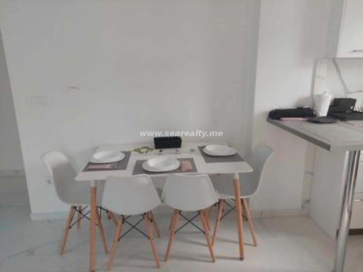 Dvoiposoban stan u Budvi, 64m² 25