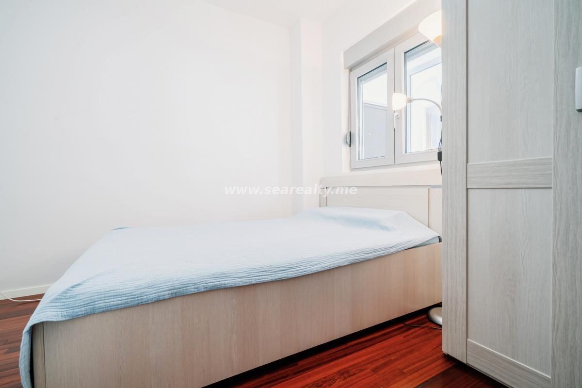 Dvoiposoban stan u Budvi, 76m² 6
