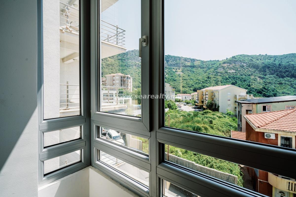 Dvoiposoban stan u Budvi, 76m² 8
