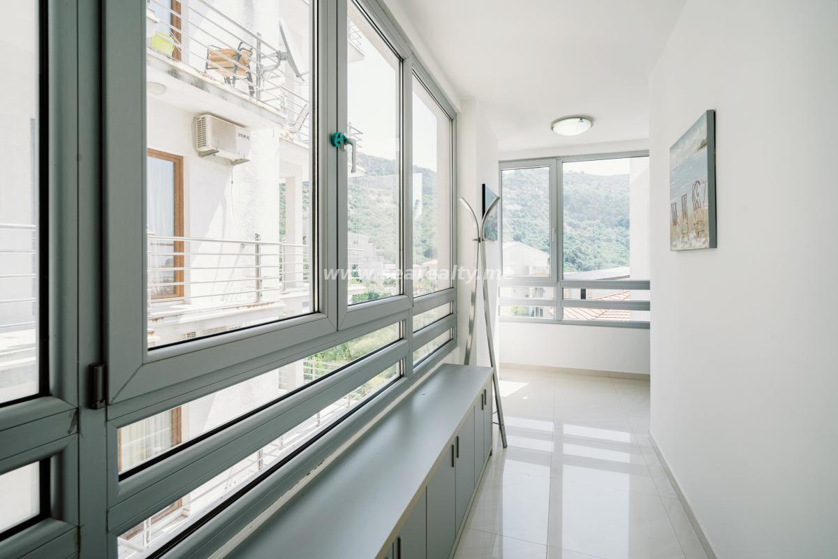 Dvoiposoban stan u Budvi, 76m² 10