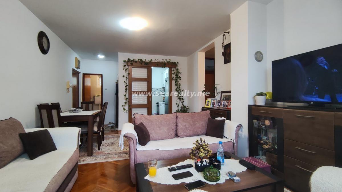 Dvoiposoban stan u Budvi, 75m² 9