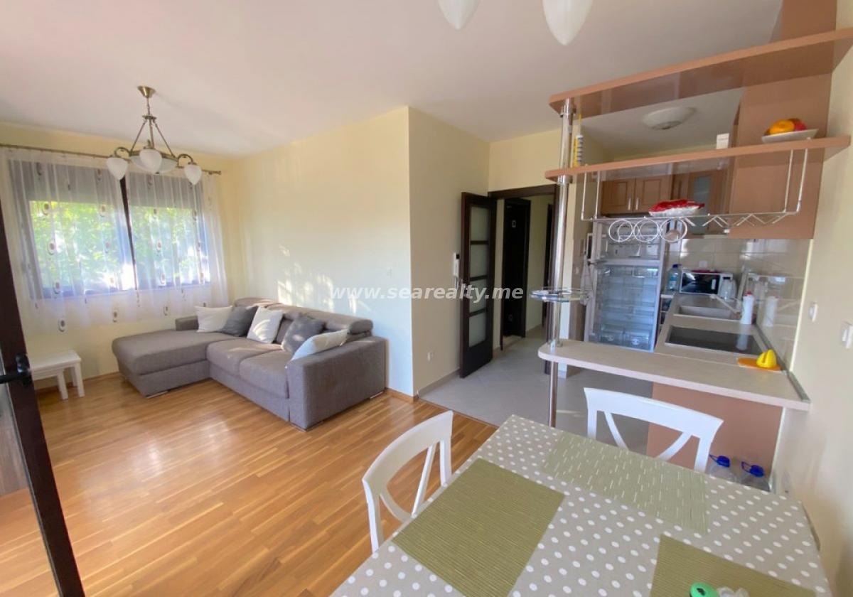 Dvosoban stan u Budvi, 61m²