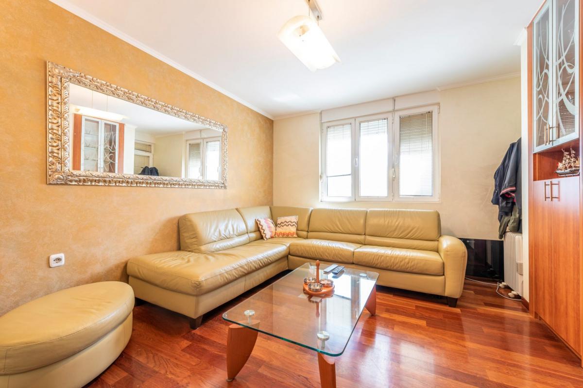 Elegant apartment 49 m2 for sale, Budva, 100 m away from the sea 2