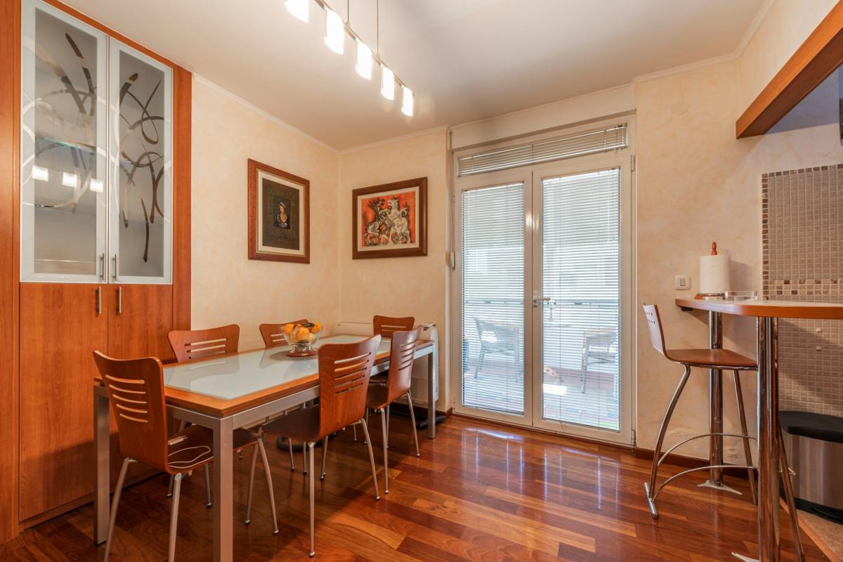 Elegant apartment 49 m2 for sale, Budva, 100 m away from the sea 8