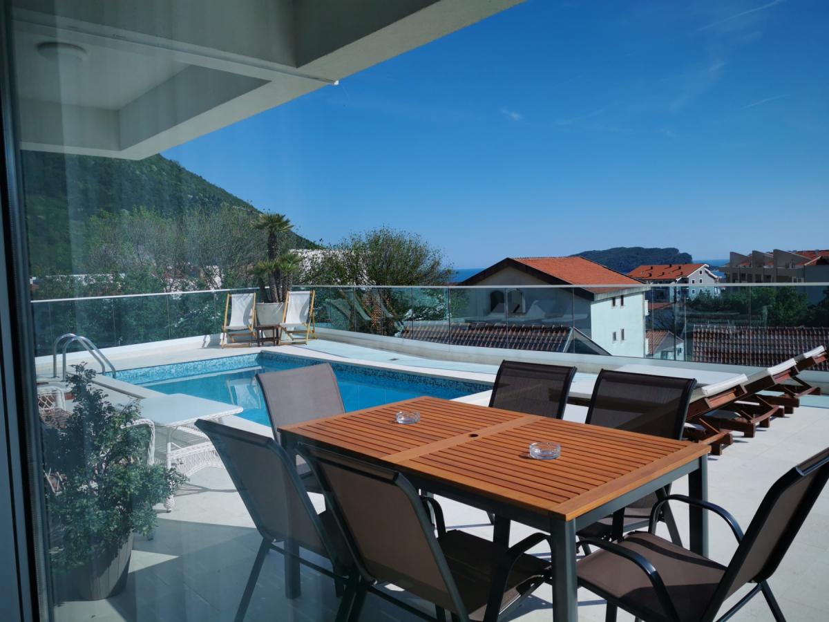 Luxury Villas for Sale in Budva 4