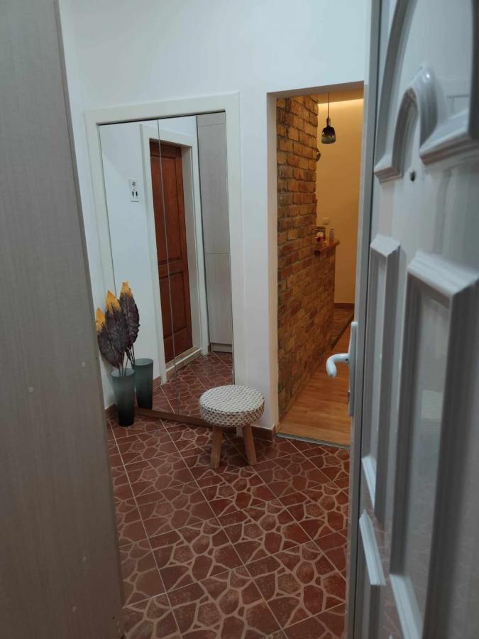 Dvosoban stan u Tivtu, 60m²