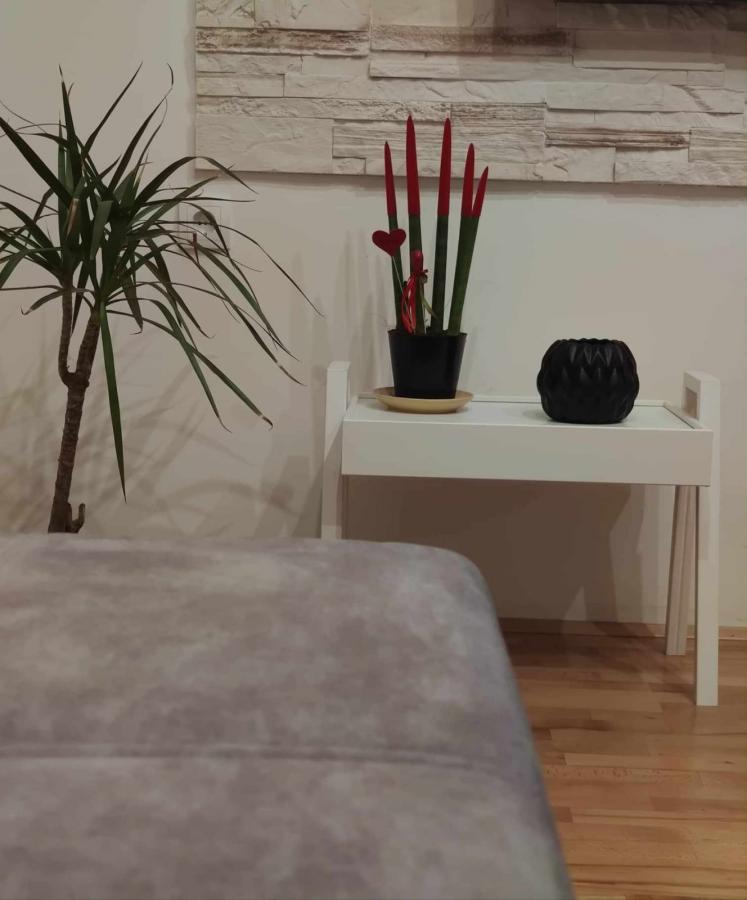 Dvosoban stan u Tivtu, 60m² 15