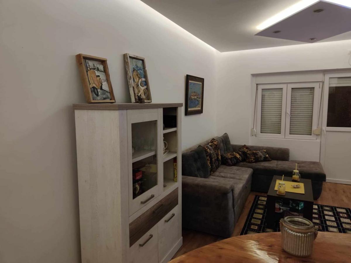 Dvosoban stan u Tivtu, 60m² 30